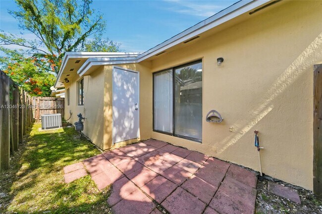 Foto del edificio - 20117 SW 88th Ct