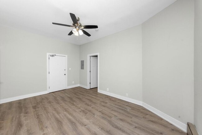 Foto del edificio - 1 bedroom in Chicago IL 60657