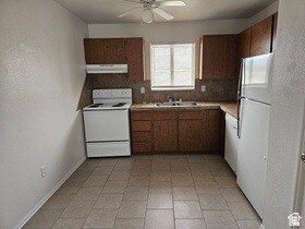 Foto del edificio - 215 N 400 W