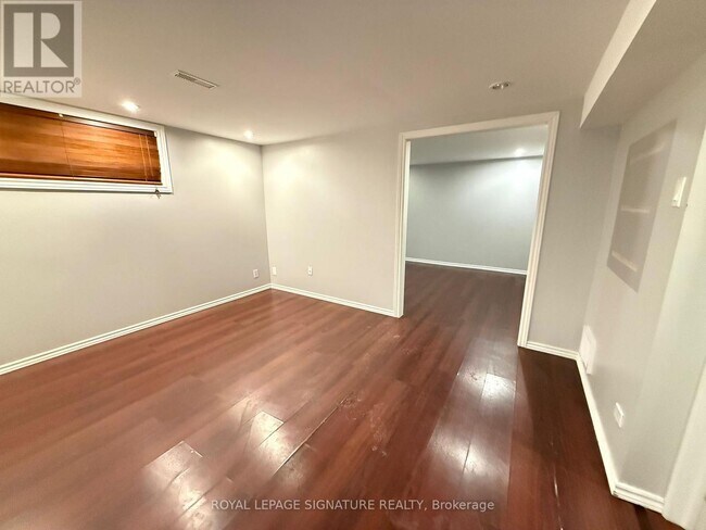 Building Photo - 40 Barkwin Dr