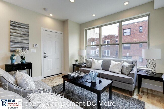 Building Photo - 3 br, 3 bath House - 619 Newton place NW #...