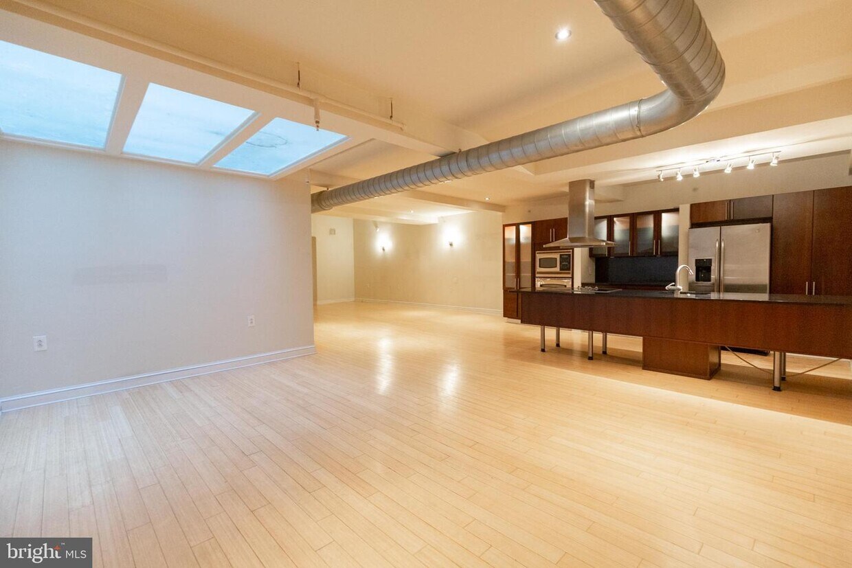 126 Chestnut St Unit 4B, Philadelphia, PA 19106 Apartment for Rent in