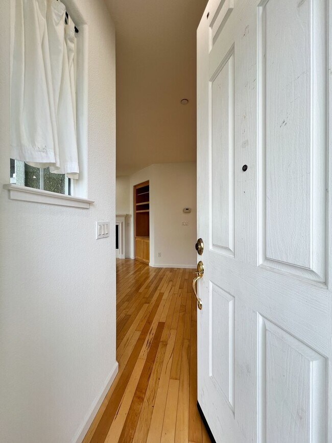 Foto del edificio - Three Bedroom Napa Home