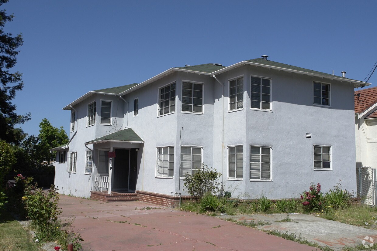 Foto principal - 3719 Redding St