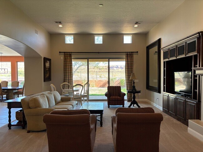 Foto del edificio - 1456 N Liberty Greens Dr