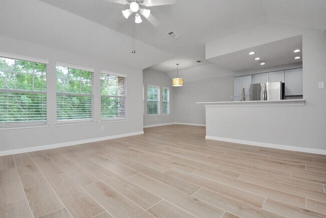 Building Photo - 44 Scarlet Woods Ct