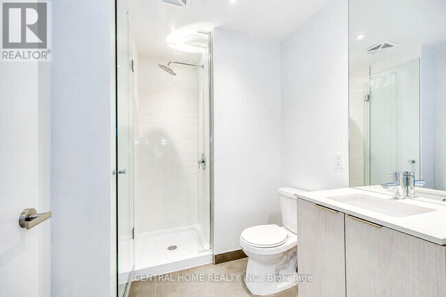 Photo du bâtiment - 448 Burnhamthorpe Rd W