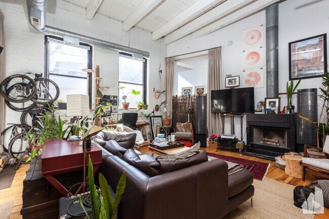 Foto del edificio - 3312 N Ravenswood Ave