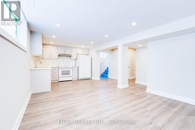 Building Photo - 6 Fintona Ave