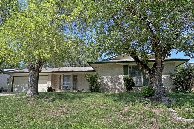 Building Photo - Charming 3-Bedroom Home in Sought-After Li...