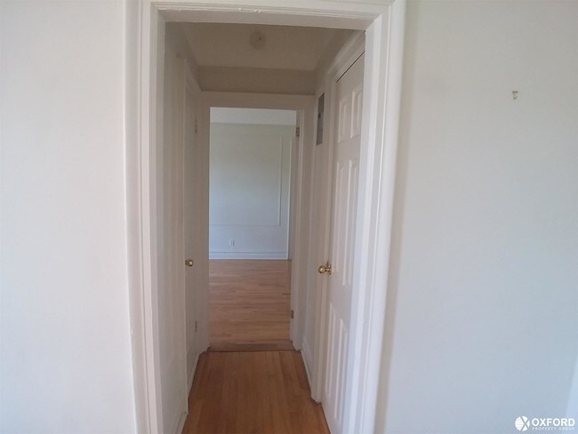 Foto del edificio - 490 E 23rd St