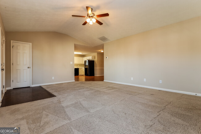 Foto del edificio - 10631 Cherry Cove