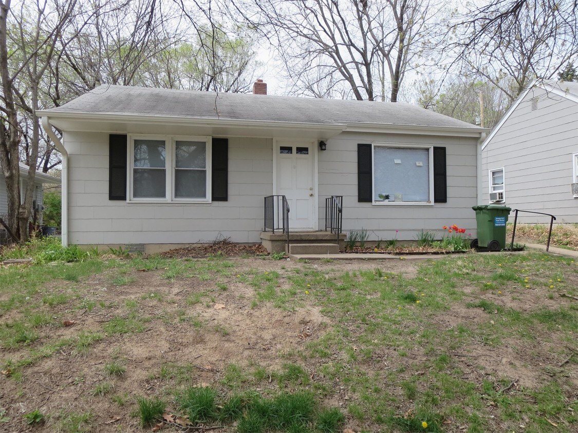 Primary Photo - 418 S 18th St