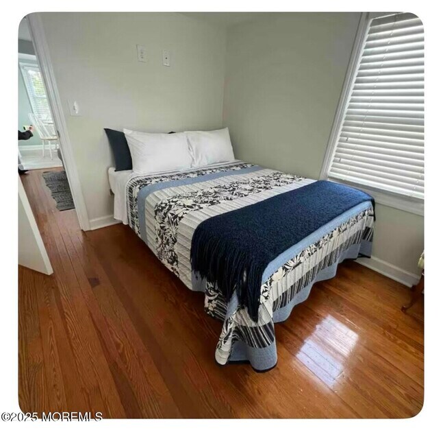 Foto del edificio - 222 Norwood Ln