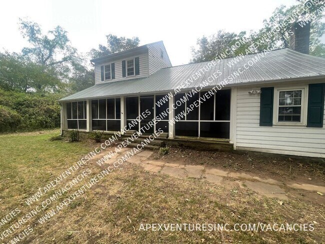 Foto del edificio - 3088 Hillsboro Rd