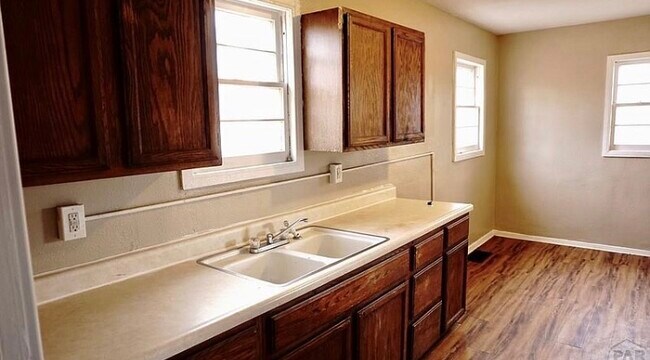 516 N Hudson Ave photo'