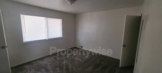 Building Photo - 1054 W 1520 N
