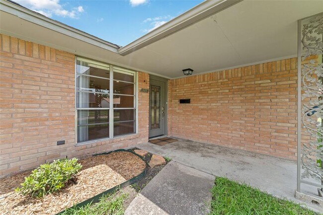 Foto del edificio - 4118 Donna Lynn Dr