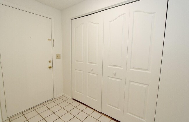 Building Photo - 3695 S Gekeler Ln
