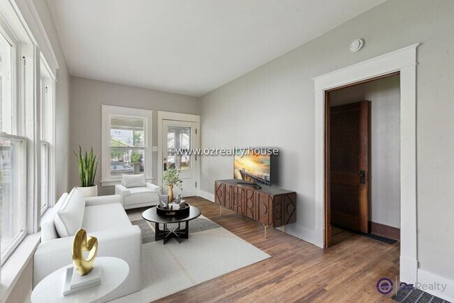 Foto del edificio - 2027 Berkshire Pl