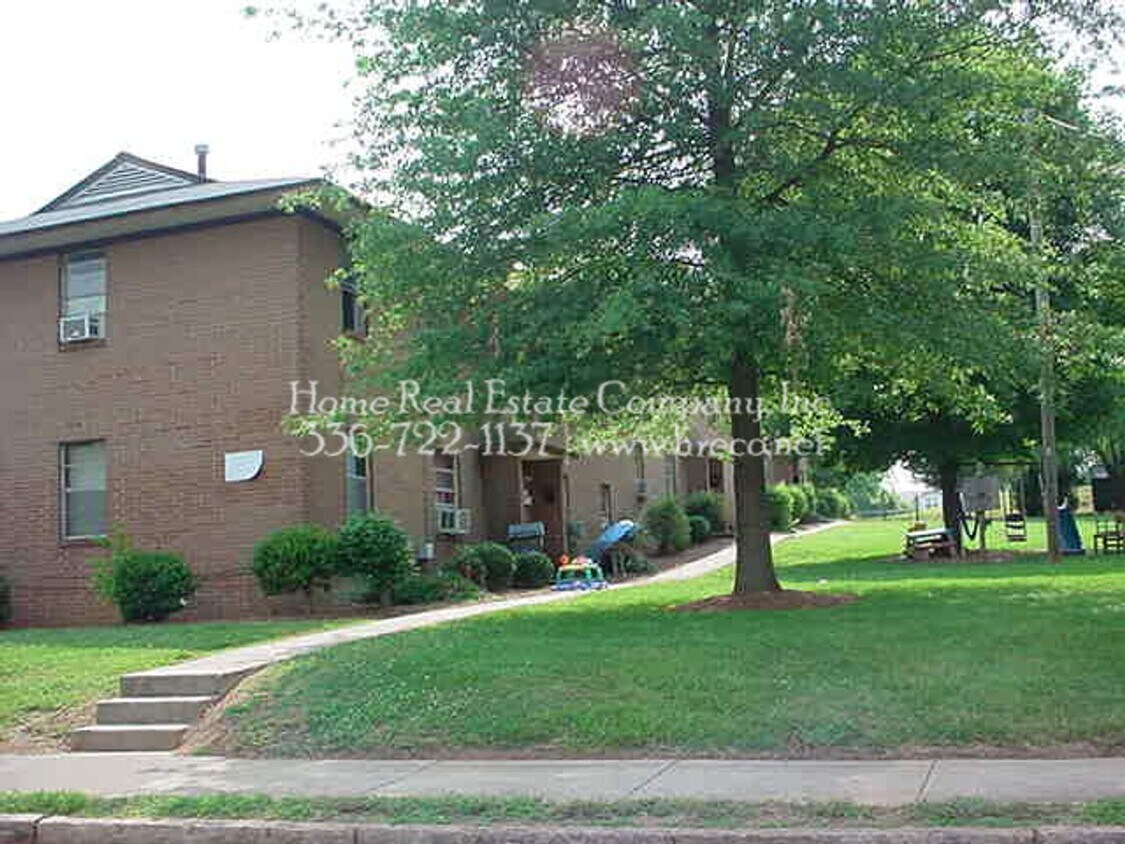 Foto principal - 1340 Gray Ave NE
