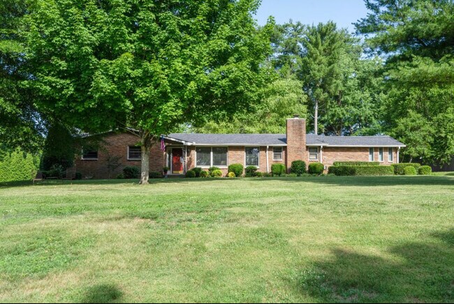 311 Seward Rd, Brentwood, TN 37027 - House for Rent in Brentwood, TN ...