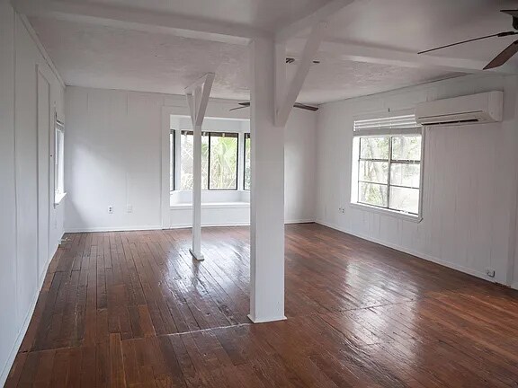 Foto del edificio - 506 E Glenn Ave