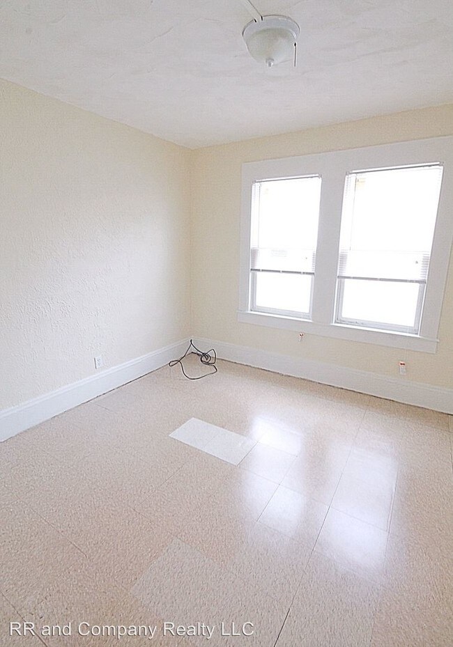 Foto del edificio - 77 Parkside St