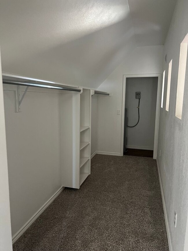 Foto del edificio - 2553 W Harold St