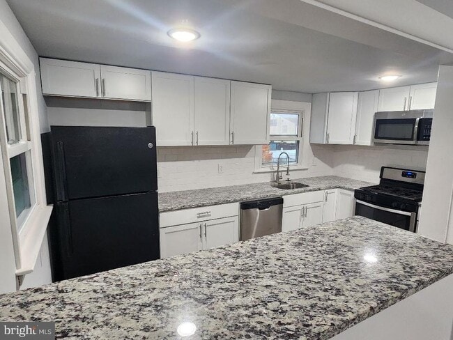 Building Photo - 5468 Drexel Ave