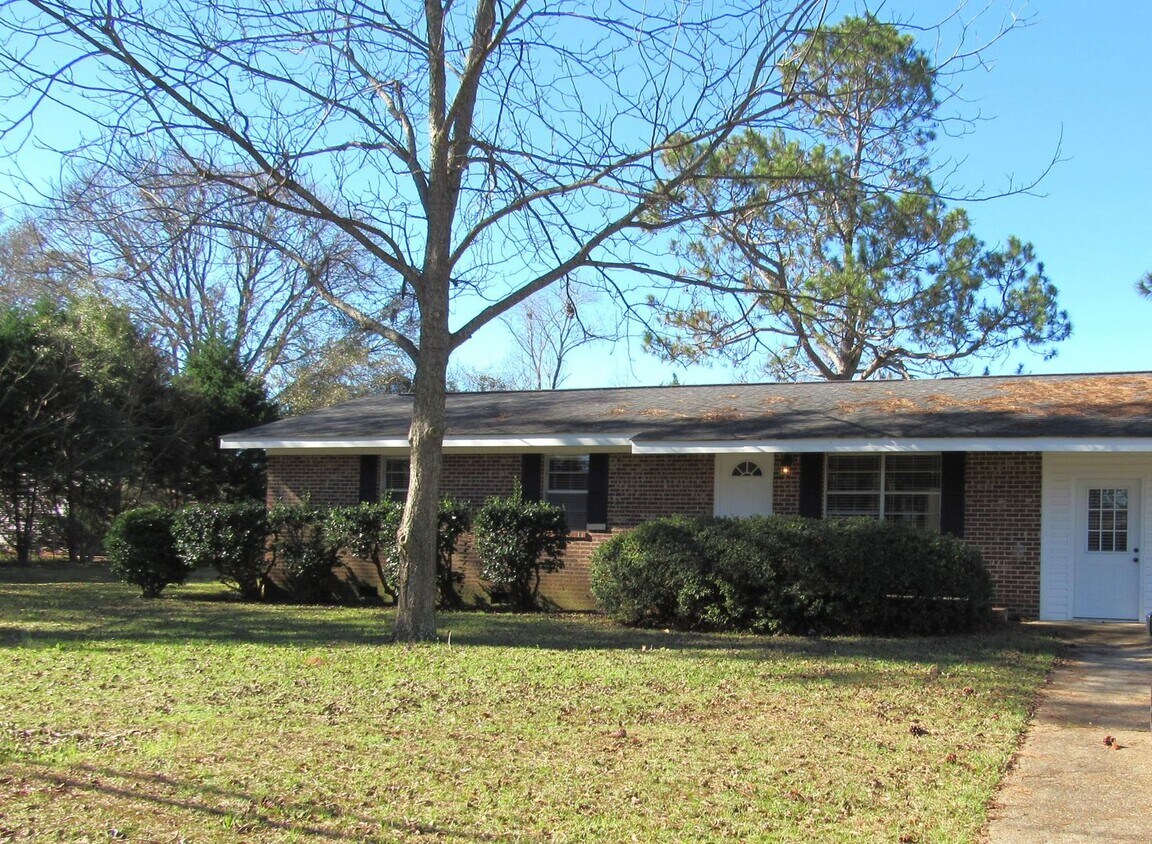 100 Briarwood Dr, Enterprise, AL 36330 House Rental in Enterprise, AL
