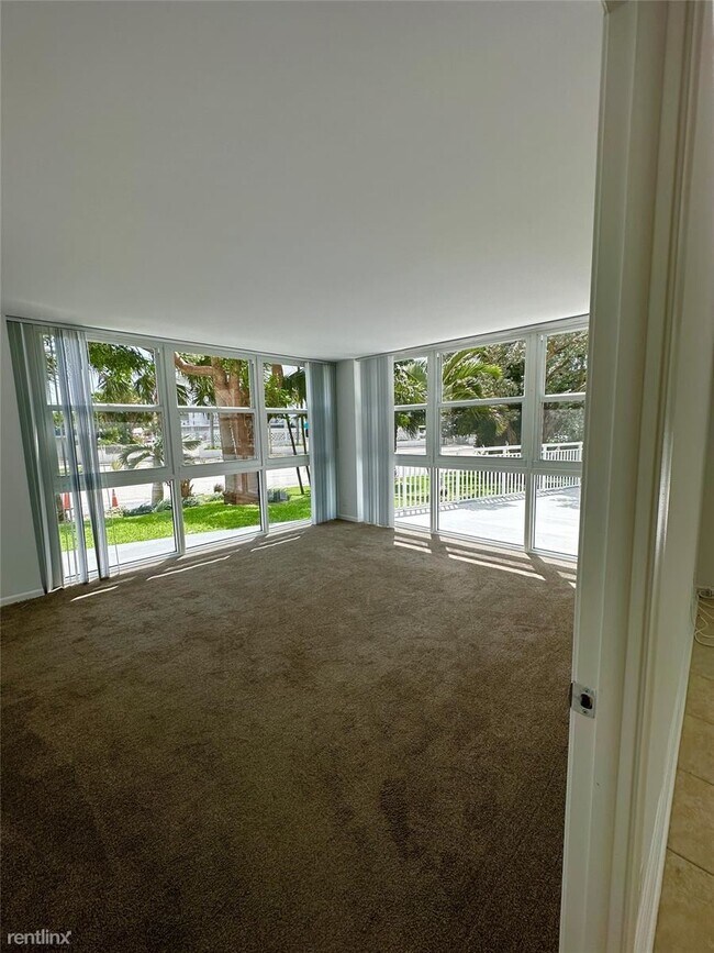 Foto del edificio - 2 br, 2 bath Condo - 2841 N Ocean Blvd Apt...