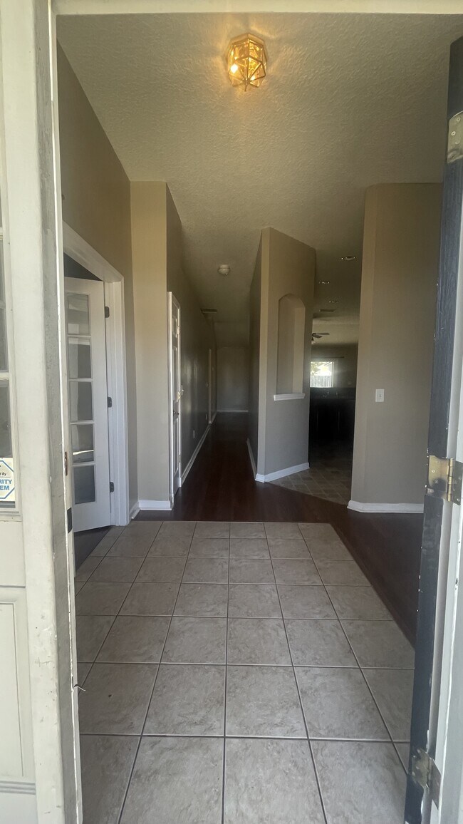 Foto del edificio - 12662 Ayrshire St E