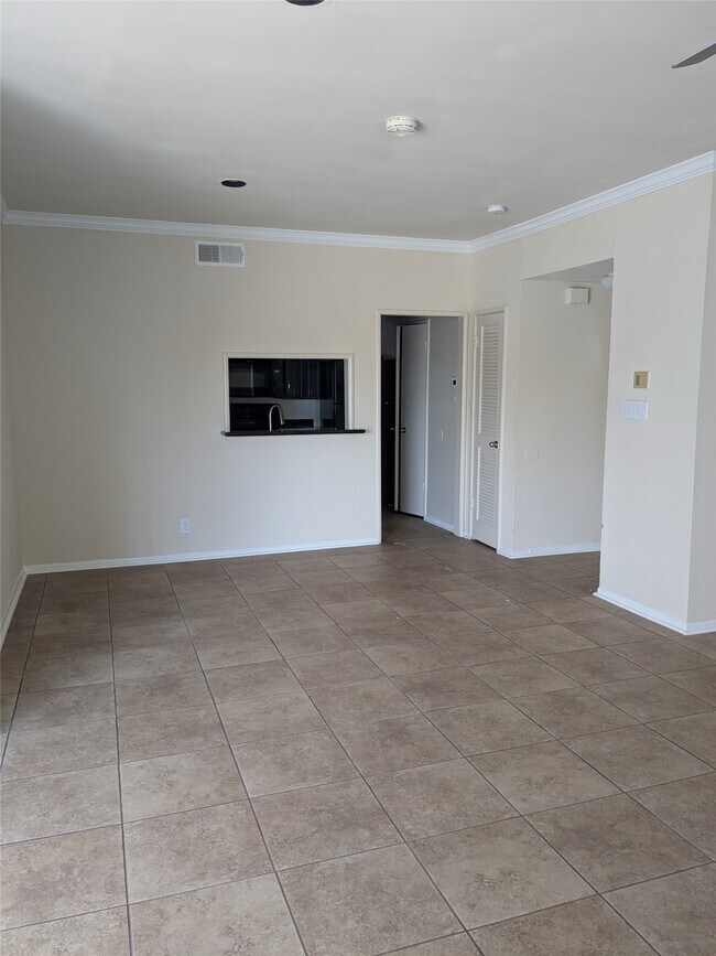 Building Photo - 1306 Marina Bay Dr