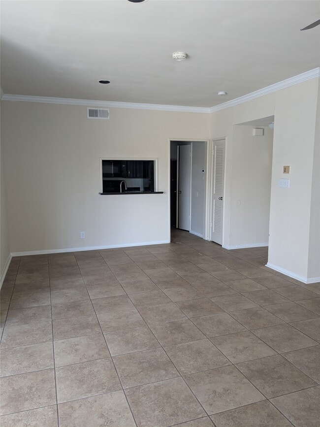 Building Photo - 1306 Marina Bay Dr