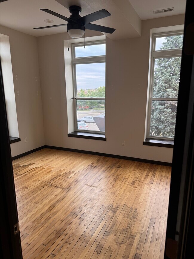 Building Photo - 201 1st Ave W