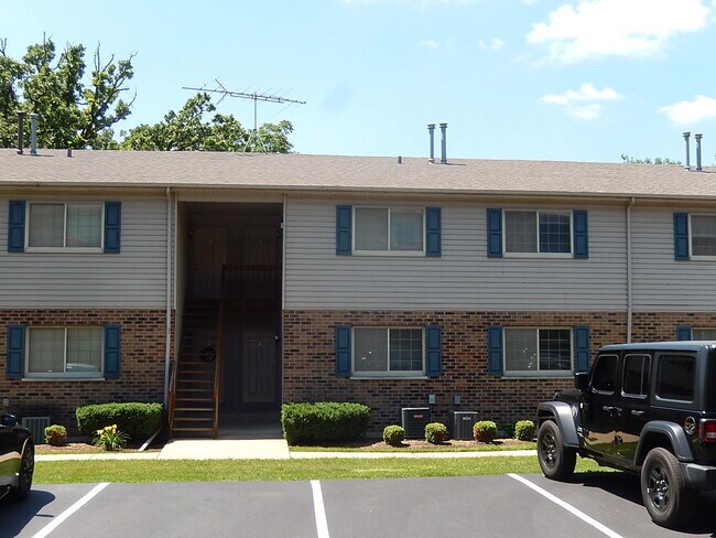 Foto del edificio - 375 Woodridge Cir