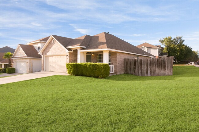 Foto del edificio - Corner Lot In Stone Oak Area