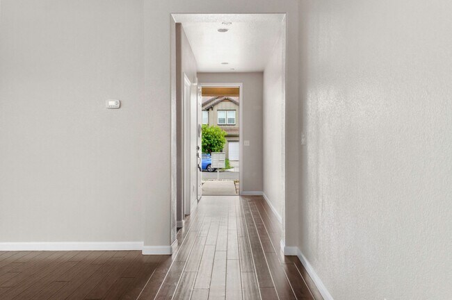 Foto del edificio - 3249 Torrance Ave