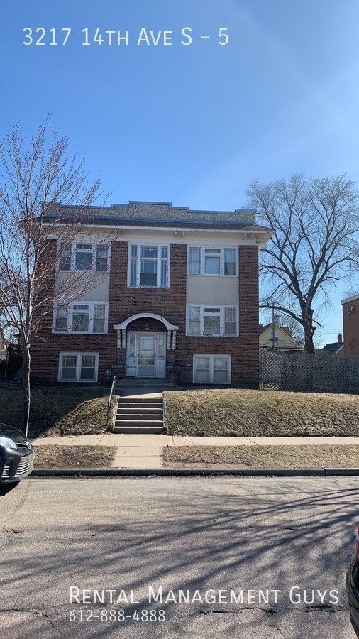 Building Photo - 3217 14th Ave S