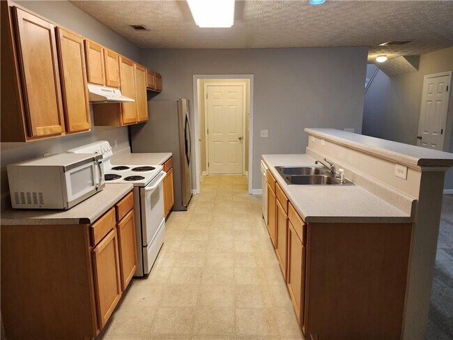 Foto del edificio - 6129 Brookechase Ln