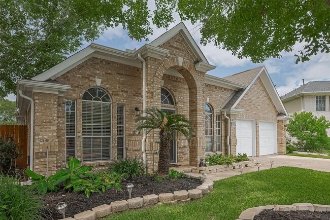 Building Photo - 4502 Twin Elm Dr