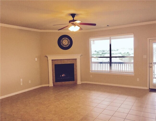 Foto del edificio - 7808 Meloncon Cove