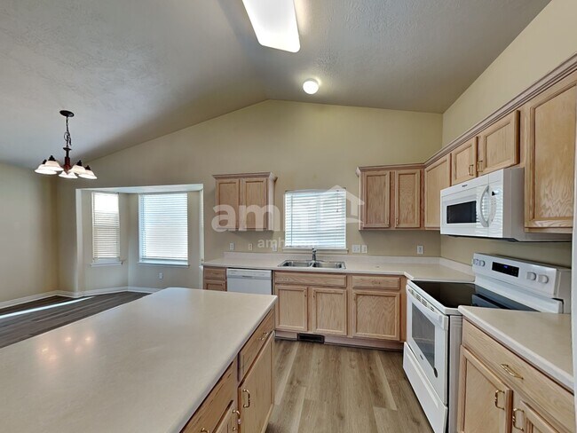 Foto del edificio - 1716 S 2900 E St