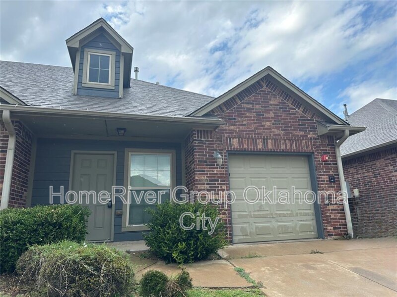 Foto principal - 926 SW 92nd St