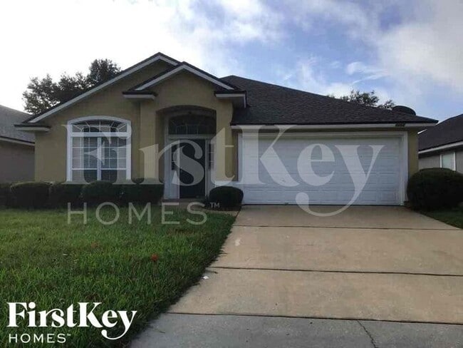 Building Photo - 1460 Greenway Pl