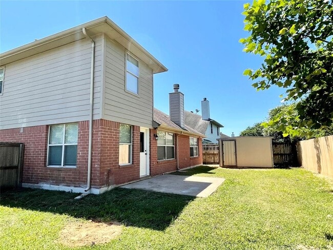 Building Photo - 4102 Caneshaw Dr