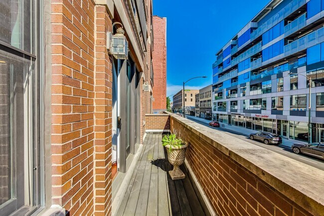 Front balcony, access from living room - 1238 N Milwaukee Ave