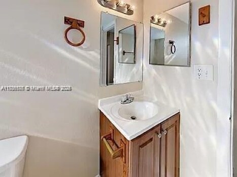 Foto del edificio - 624 SW 16th Ave