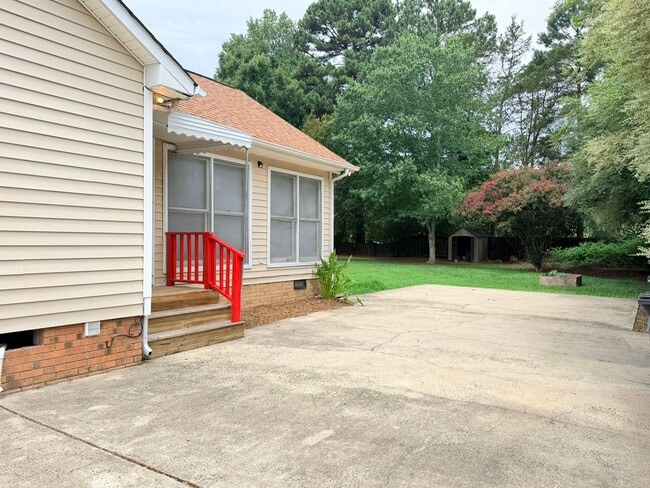 Building Photo - 1408 Imperial Dr